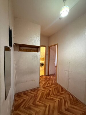 Продам двухкомнатную (2-комн.) квартиру, Бескудниковский б-р, 17к1, Москва г