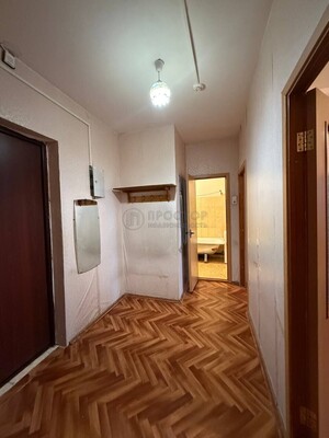 Продам двухкомнатную (2-комн.) квартиру, Бескудниковский б-р, 17к1, Москва г