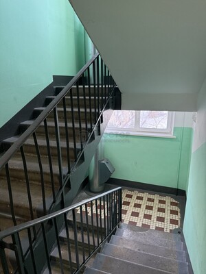 Продам однокомнатную (1-комн.) квартиру, Бирюлёвская ул, 13к3, Москва г