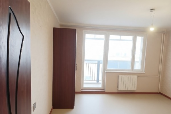 Продам двухкомнатную (2-комн.) квартиру, Л.Иванихиной ул, 4А, Калининград г