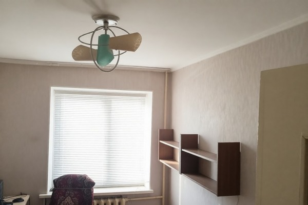 Продам трехкомнатную (3-комн.) квартиру, Садовая ул, 37, Калининград г