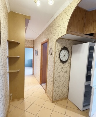 Продам трехкомнатную (3-комн.) квартиру, Л.Иванихиной ул, 5, Калининград г