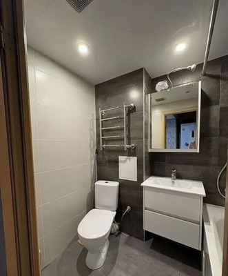 Продам трехкомнатную (3-комн.) квартиру, Л.Иванихиной ул, 5, Калининград г