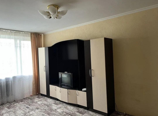 Продам однокомнатную (1-комн.) квартиру, 1 Конной Армии ул, 17, Симферополь г