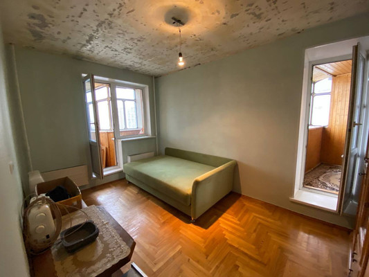 Продам трехкомнатную (3-комн.) квартиру, Новокосинская ул, 17к3, Москва г