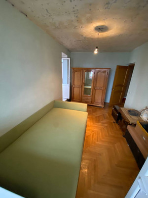 Продам трехкомнатную (3-комн.) квартиру, Новокосинская ул, 17к3, Москва г