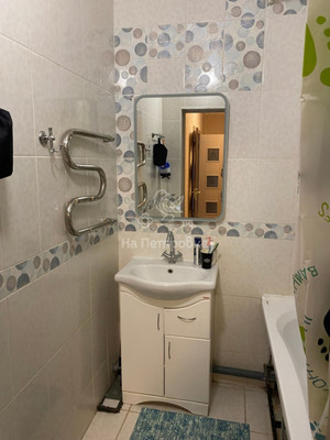 Продам двухкомнатную (2-комн.) квартиру, Энергетиков (Северный мкр.) ул, 4к1, Домодедово г