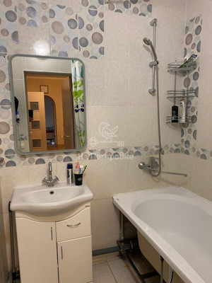 Продам двухкомнатную (2-комн.) квартиру, Энергетиков (Северный мкр.) ул, 4к1, Домодедово г