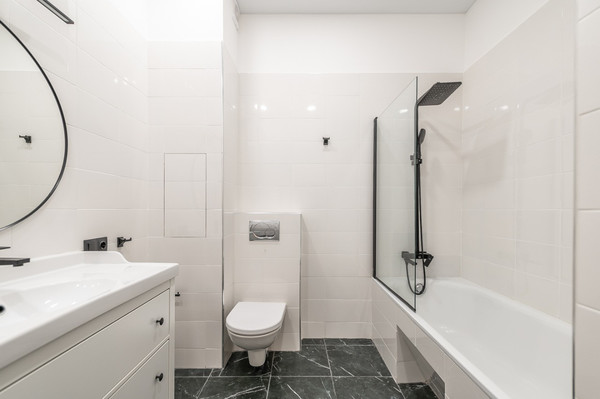 Продам трехкомнатную (3-комн.) квартиру, Дмитровка Б. ул, 7/5, Москва г