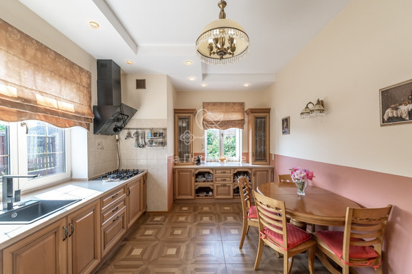 Продам дом, Заповедная (Лосиноостровские усадьбы кв- ул, 59, Щёлково г, 0 км от города