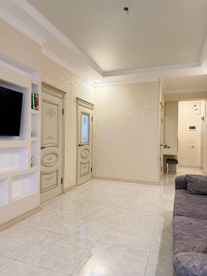 Продам трехкомнатную (3-комн.) квартиру, Оранжерейная ул, 7кА, Нальчик г