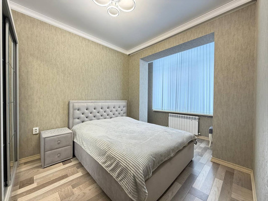 Продам трехкомнатную (3-комн.) квартиру, Оранжерейная ул, 7кА, Нальчик г