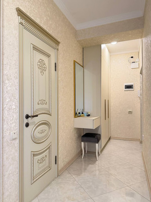 Продам трехкомнатную (3-комн.) квартиру, Оранжерейная ул, 7кА, Нальчик г