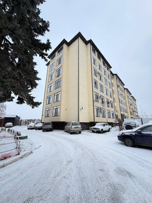 Продам трехкомнатную (3-комн.) квартиру, Оранжерейная ул, 7кА, Нальчик г