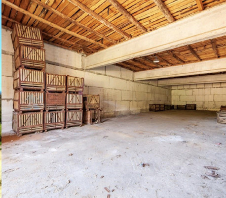 Продам торговое помещение 4 000 м2, Ленина ул, 36к1, Скалистое с