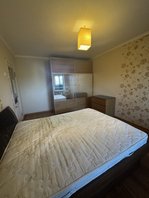 Продам двухкомнатную (2-комн.) квартиру, 40-летия Победы пр-кт, 37, Ростов-на-Дону г