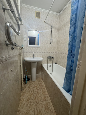 Продам двухкомнатную (2-комн.) квартиру, 40-летия Победы пр-кт, 37, Ростов-на-Дону г