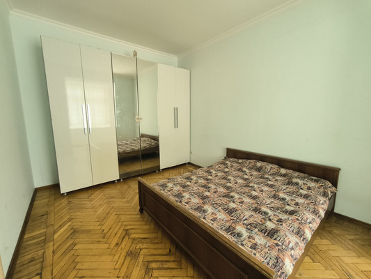 Продам многокомнатную квартиру, Ленина пр-кт, 20, Нальчик г