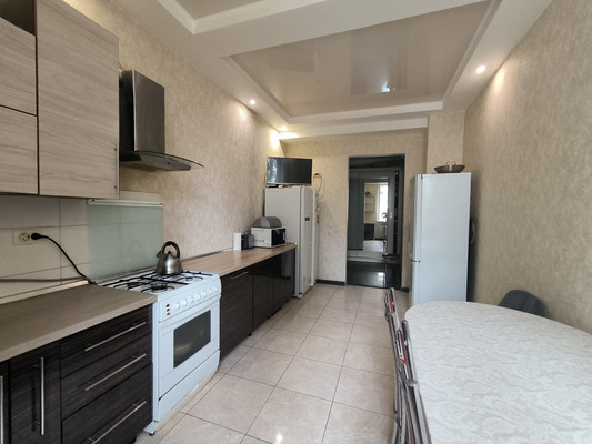 Продам многокомнатную квартиру, Ленина пр-кт, 20, Нальчик г