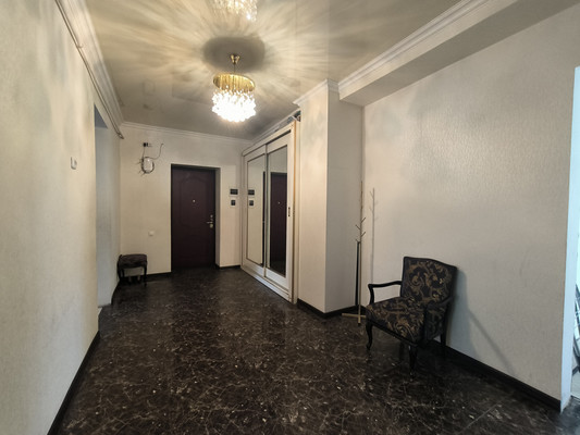 Продам многокомнатную квартиру, Ленина пр-кт, 20, Нальчик г