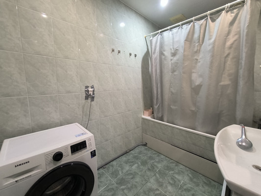 Продам многокомнатную квартиру, Ленина пр-кт, 20, Нальчик г