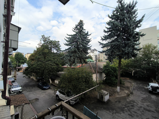 Продам многокомнатную квартиру, Ленина пр-кт, 20, Нальчик г