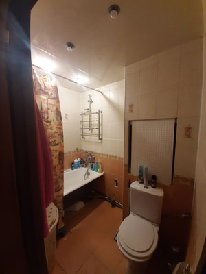 Продам двухкомнатную (2-комн.) квартиру, Генерала Кныша ул, 1, Гатчина г