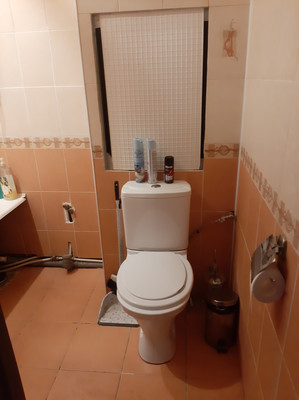 Продам двухкомнатную (2-комн.) квартиру, Генерала Кныша ул, 1, Гатчина г