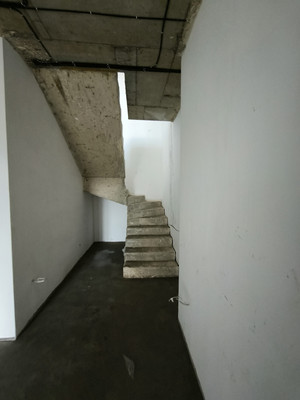 Продам многокомнатную квартиру, Тлостанова ул, 16к1, Нальчик г