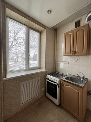 Продам двухкомнатную (2-комн.) квартиру, Горького ул, 53, Нальчик г