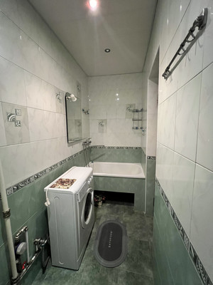 Продам двухкомнатную (2-комн.) квартиру, Горького ул, 53, Нальчик г