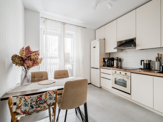 Продам двухкомнатную (2-комн.) квартиру, Никитинская ул, 5, Москва г