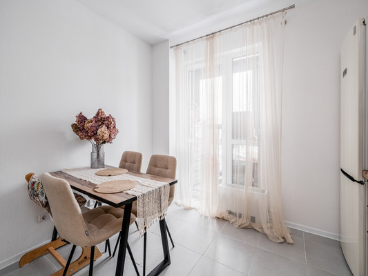 Продам двухкомнатную (2-комн.) квартиру, Никитинская ул, 5, Москва г