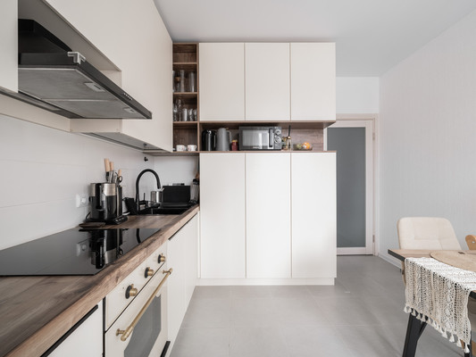 Продам двухкомнатную (2-комн.) квартиру, Никитинская ул, 5, Москва г