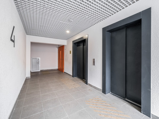 Продам двухкомнатную (2-комн.) квартиру, Никитинская ул, 5, Москва г