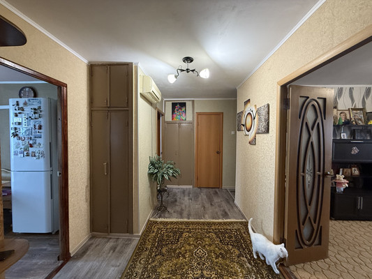 Продам многокомнатную квартиру, Запорожская ул, 96, Славянск-на-Кубани г