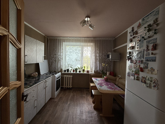 Продам многокомнатную квартиру, Запорожская ул, 96, Славянск-на-Кубани г