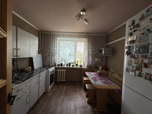 Продам многокомнатную квартиру, Запорожская ул, 96, Славянск-на-Кубани г