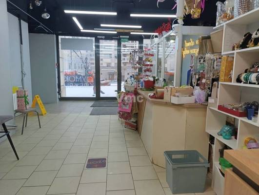 Продам коммерческое помещение 519 м2, Орджоникидзе ул, 1, Москва г