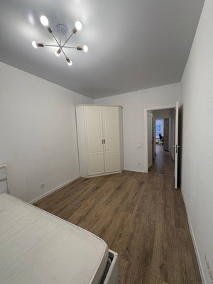 Продам двухкомнатную (2-комн.) квартиру, Современников (Пригород Лесное мкр.) ул, 7, Мисайлово д