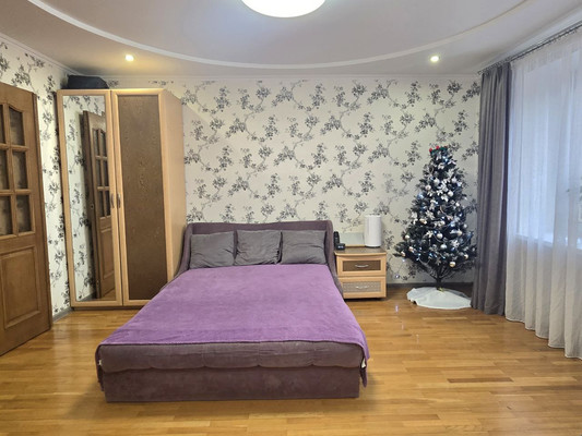 Продам трехкомнатную (3-комн.) квартиру, Первомайская (Климовск мкр.) ул, 3, Подольск г