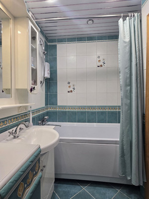 Продам трехкомнатную (3-комн.) квартиру, Первомайская (Климовск мкр.) ул, 3, Подольск г