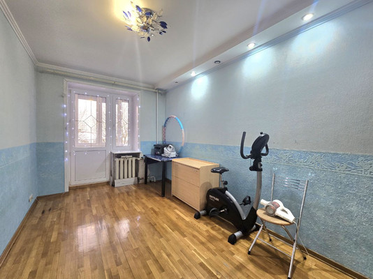 Продам трехкомнатную (3-комн.) квартиру, Первомайская (Климовск мкр.) ул, 3, Подольск г