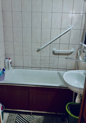 Продам двухкомнатную (2-комн.) квартиру, Инессы Арманд ул, 8/17, Москва г