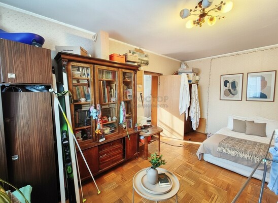 Продам однокомнатную (1-комн.) квартиру, Вернадского пр-кт, 127, Москва г