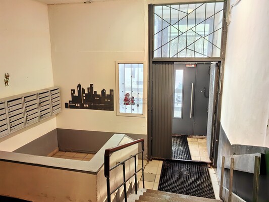 Продам однокомнатную (1-комн.) квартиру, Вернадского пр-кт, 127, Москва г