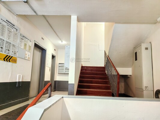 Продам однокомнатную (1-комн.) квартиру, Вернадского пр-кт, 127, Москва г