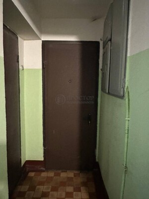 Продам двухкомнатную (2-комн.) квартиру, 6-я Парковая ул, 27, Москва г