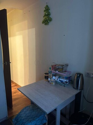 Продам двухкомнатную (2-комн.) квартиру, 6-я Парковая ул, 27, Москва г