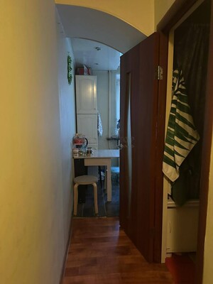 Продам двухкомнатную (2-комн.) квартиру, 6-я Парковая ул, 27, Москва г